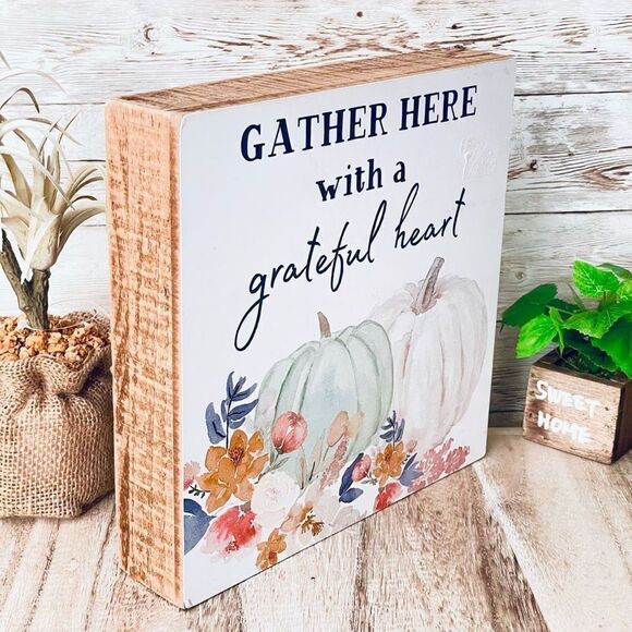 NWT Wall Art Gather here with a grateful heart White8”x8”Wood Harvest Block Sign - Picture 1 of 12